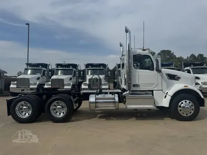 2027 PETERBILT 567