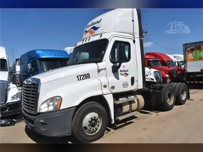 2017 FREIGHTLINER CASCADIA 125eee54aa045f8fbb6e5de1c12c5e00a81