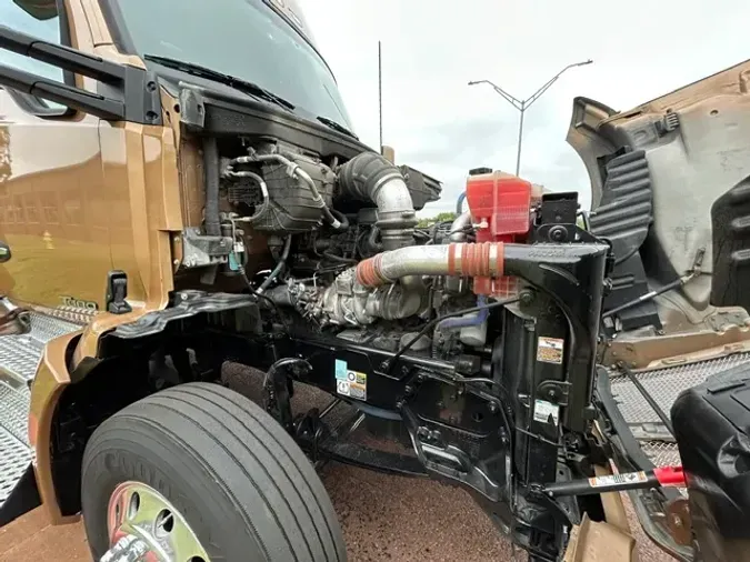 2022 KENWORTH T680