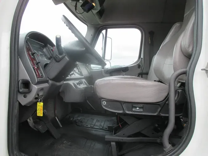 2017 FREIGHTLINER M2 CREW CAB