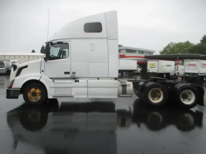 2016 VOLVO VNL64T 420