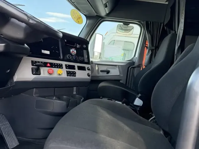 2020 FREIGHTLINER/MERCEDES NEW CASCADIA PX12664