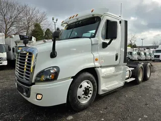 2018 FREIGHTLINER/MERCEDES CASCADIA 125