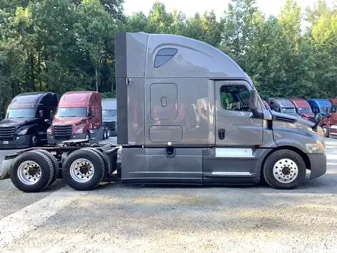 2020 Freightliner Cascadia