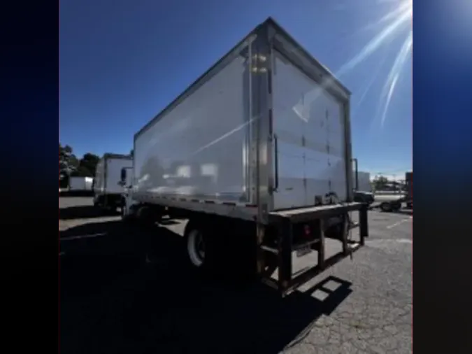 2019 FREIGHTLINER M2 106