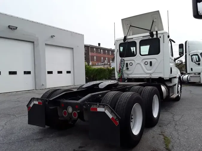 2018 FREIGHTLINER NEW CASCADIA PX12664