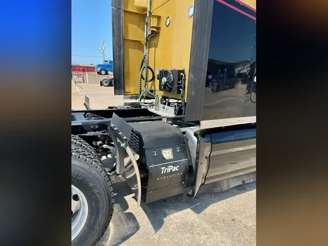 2021 Peterbilt 579eef5bce7de3692941cef9e0e304e0185