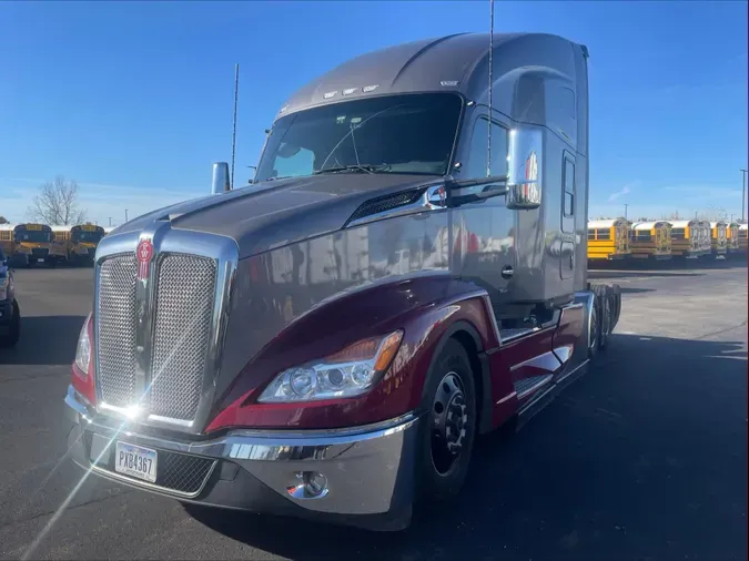 2023 Kenworth T680eef7fcb2f5137a863310c92f4e294740