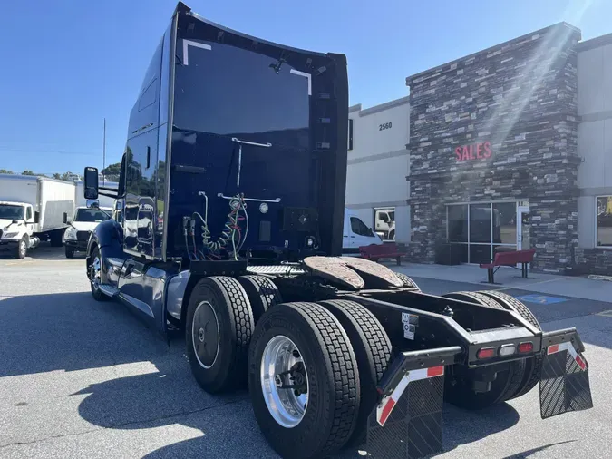 2022 Kenworth T680