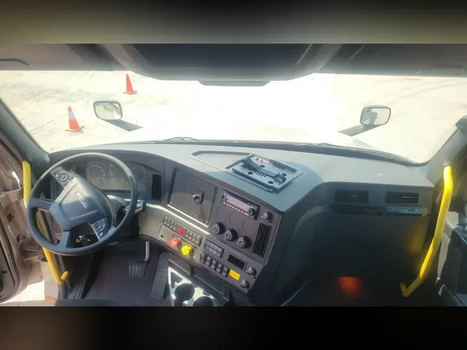 2024 Freightliner Cascadia 126eefbda9b7fa07b1e316f0c90285157c3