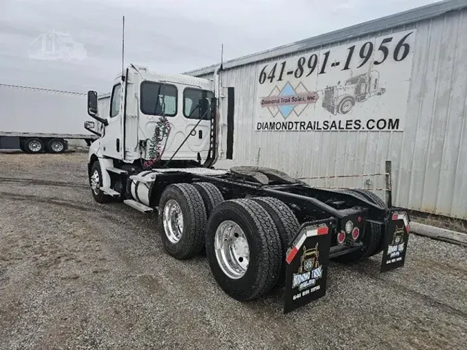 2020 FREIGHTLINER CASCADIA 126