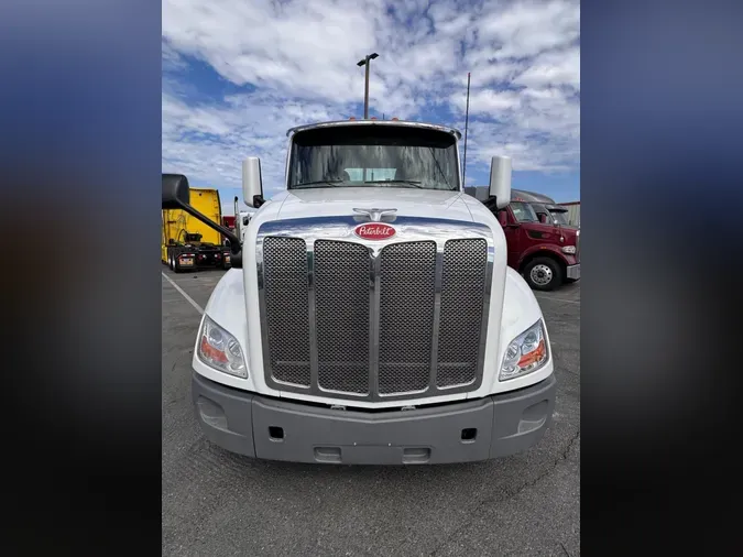2021 Peterbilt 579