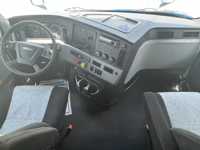 2019 Freightliner Cascadia 126