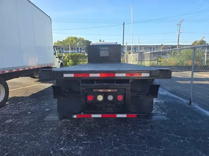 2014 FREIGHTLINER M2 106