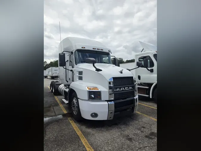 2020 MACK TRUCKS, INC. ANTHEM 64T