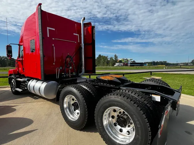 2025 MACK AN64T70