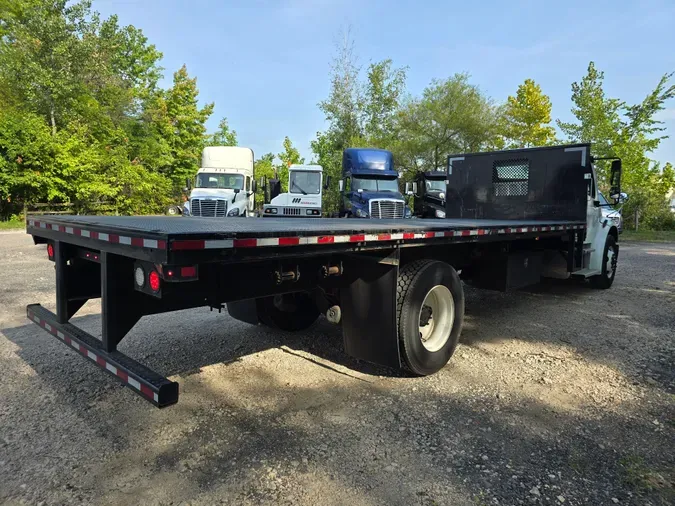 2017 FREIGHTLINER/MERCEDES M2 106