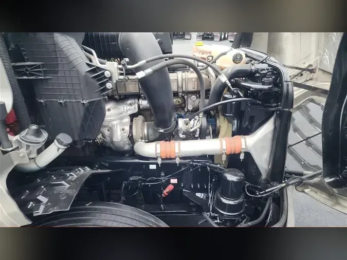 2020 FREIGHTLINER CA126