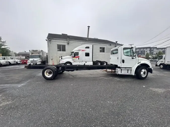 2019 FREIGHTLINER M2 106