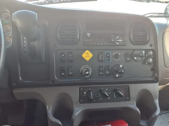 2020 FREIGHTLINER/MERCEDES M2 106