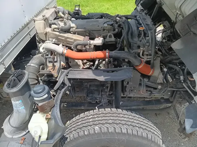 2015 ISUZU NPR HD
