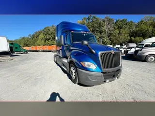 2022 International LT625