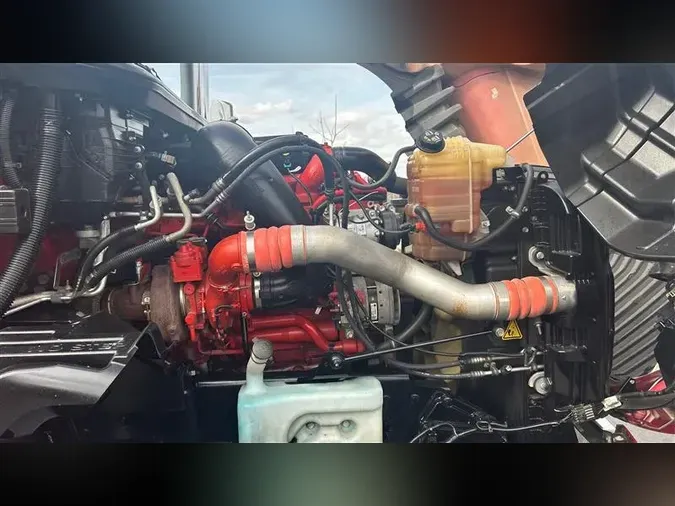 2023 INTERNATIONAL LT