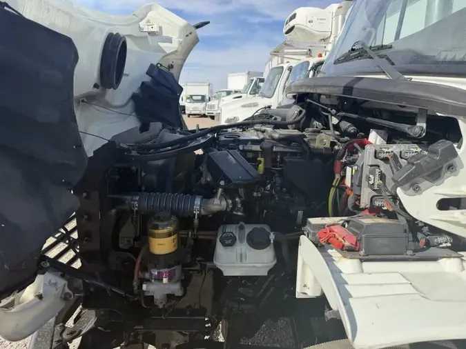 2019 FREIGHTLINER/MERCEDES M2 106