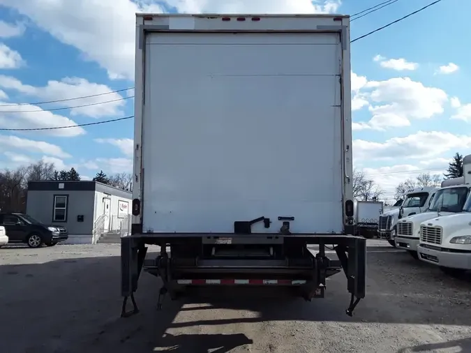 2018 FREIGHTLINER/MERCEDES M2 106