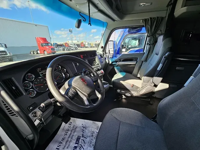 2021 KENWORTH T680