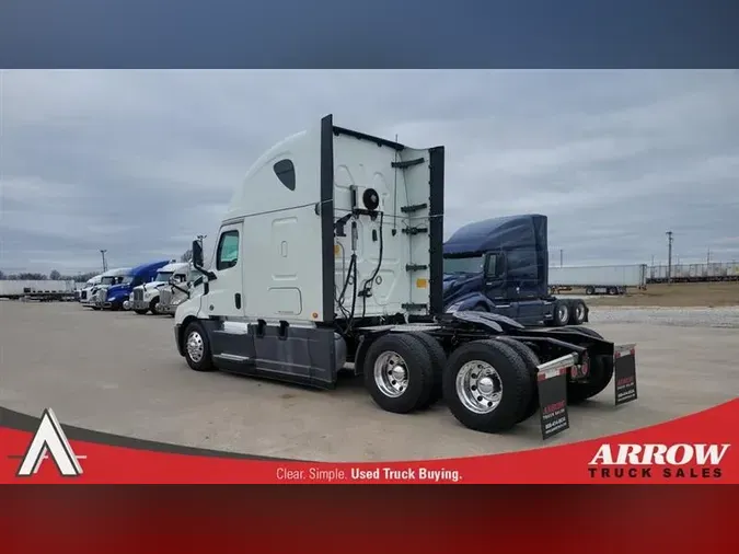 2020 FREIGHTLINER CA126