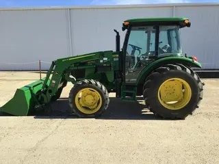 2018 John Deere 5075E