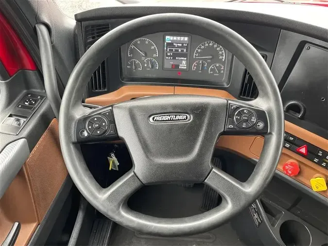 2020 FREIGHTLINER CASCADIA