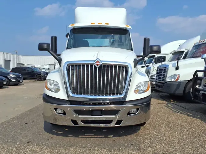 2019 NAVISTAR INTERNATIONAL LT625 DAYCAB T/A