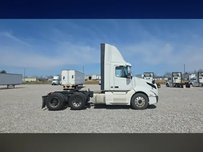 2020 Volvo VNL300ef324192a0a3d2ed59ef33b8e43ab596