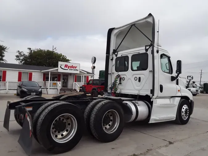 2020 FREIGHTLINER/MERCEDES CASCADIA 125