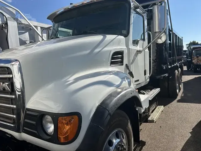 2003 MACK GRANITE CV713ef3985498af6bf81891fde13bd41a7b4