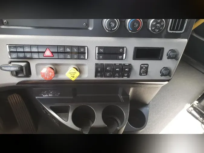 2021 Freightliner Cascadia