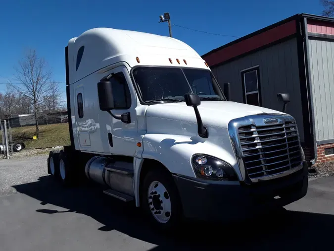 2019 FREIGHTLINER/MERCEDES CASCADIA 125