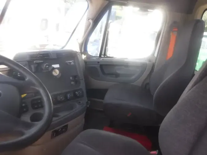 2018 FREIGHTLINER CASCADIA 125