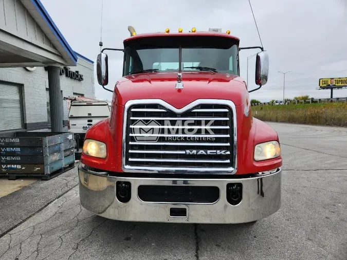 2018 MACK CXU613