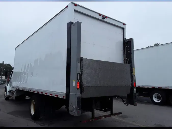 2019 FREIGHTLINER M2 106