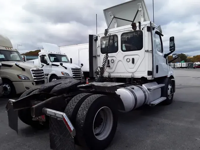 2020 FREIGHTLINER/MERCEDES NEW CASCADIA 116