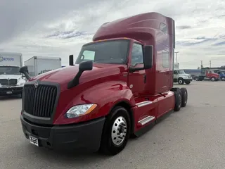2022 International LT625
