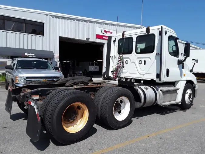 2019 FREIGHTLINER CASCADIA 125