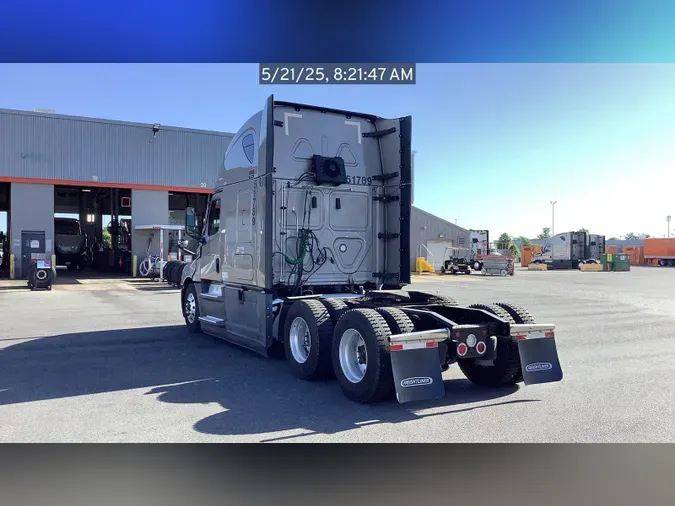 2021 Freightliner Cascadia