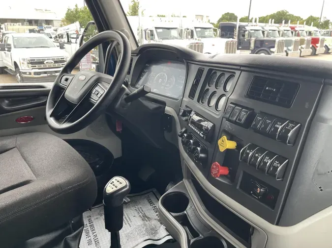 2022 Peterbilt 579