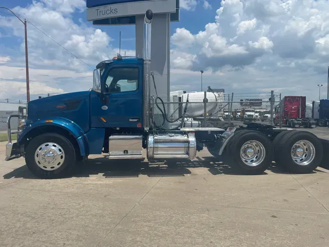 2019 PETERBILT 567