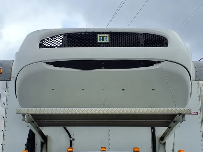 2019 FREIGHTLINER/MERCEDES M2 106