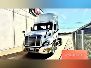 2018 FREIGHTLINER/MERCEDES CASCADIA 113